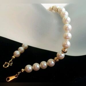 Vintage Avon Faux Pearl & Golden Beaded Elegant Bracelet